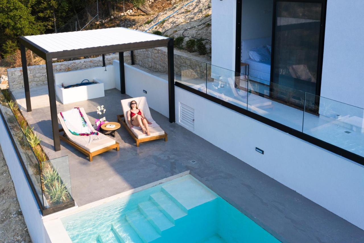 Mandevilla Hillside Luxury Agios Nikitas