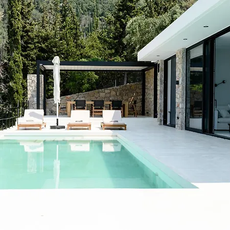 Mandevilla Hillside Luxury Villas Agios Nikitas Exterior photo